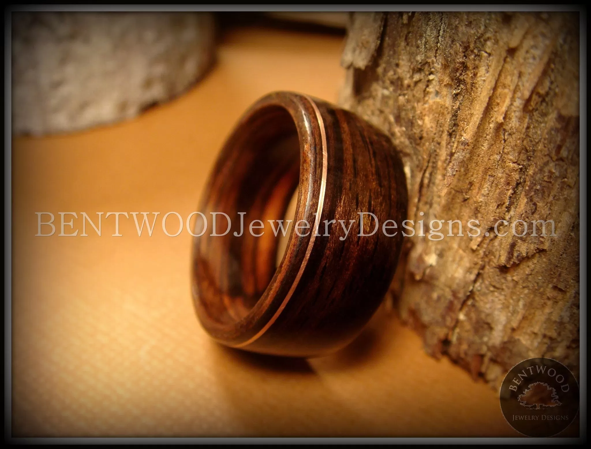 Bentwood Ring - Macassar Ebony Wood Ring with Copper Inlay