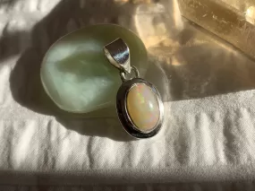 Ethiopian Welo Opal Ansley Pendant - Small Oval