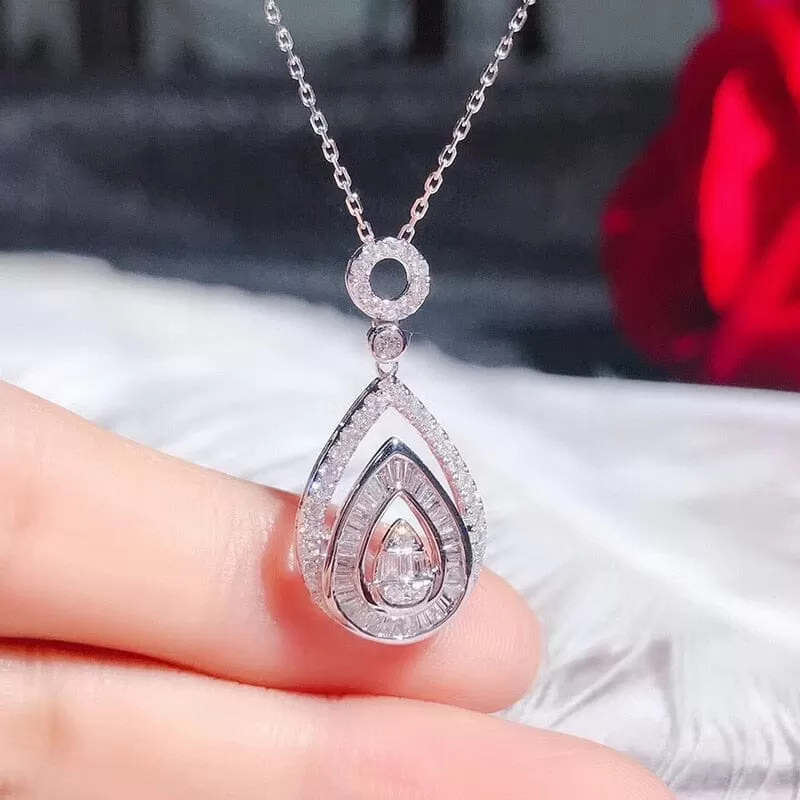 Fashion Girly Diamond Pendant Necklace