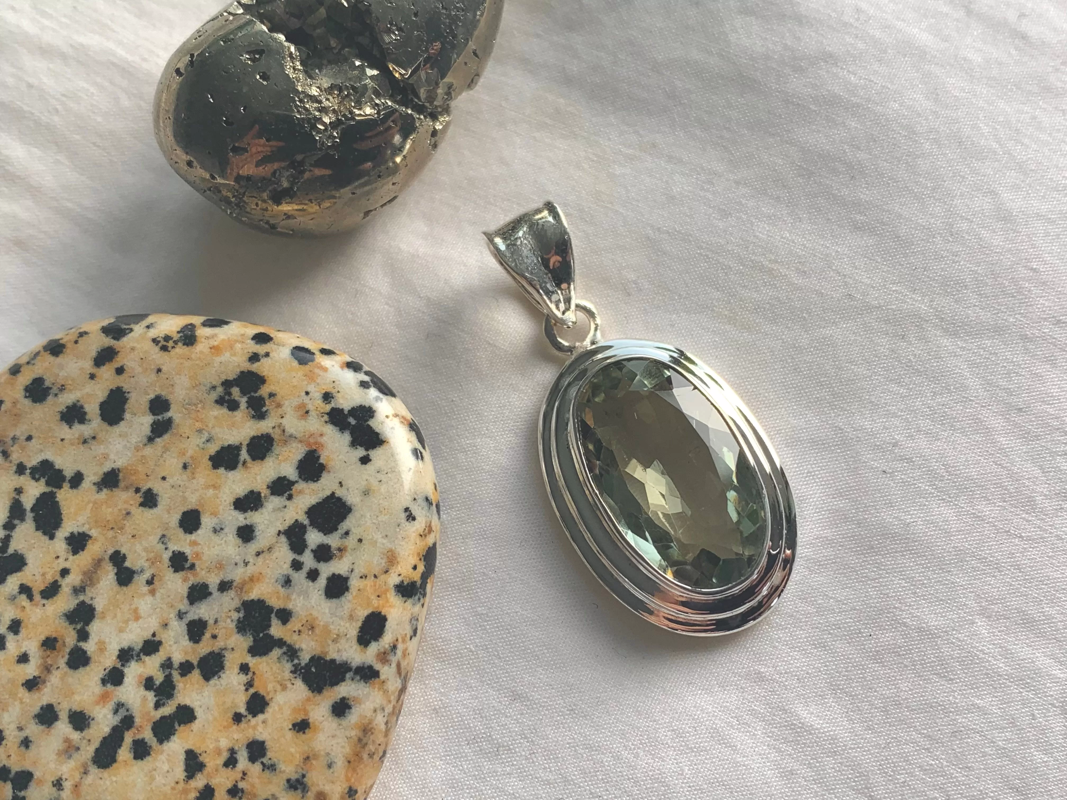 Green Amethyst Bricia Pendant - Long Oval