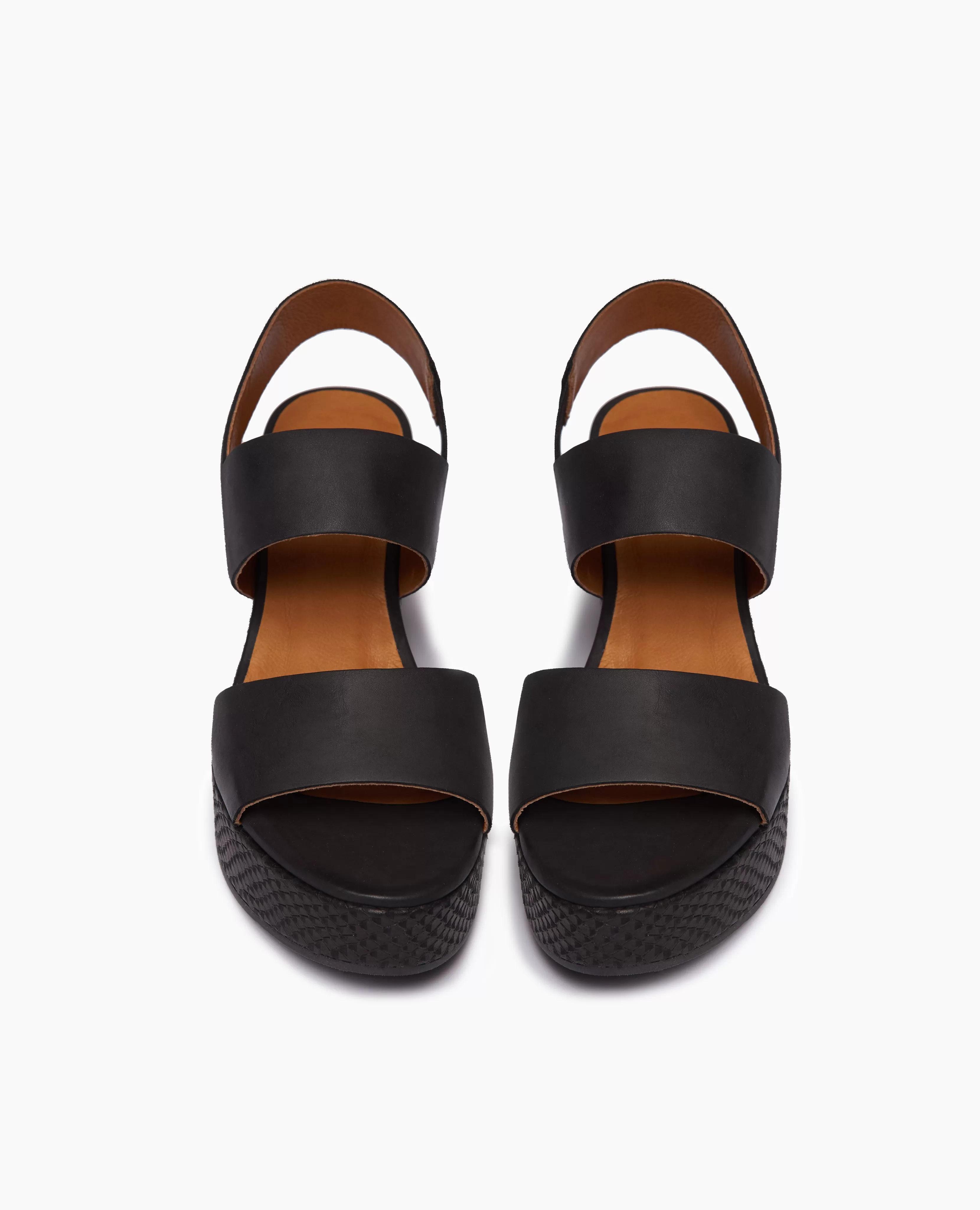 Leonora Wedge