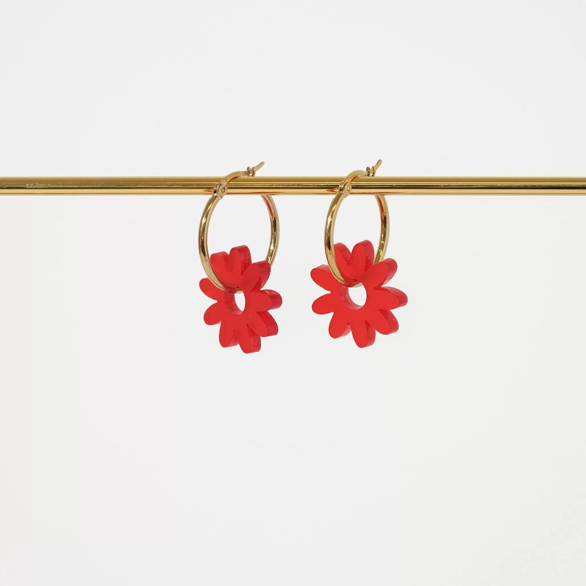 Marguerite Daisy Hoop Earrings in Frosted Red