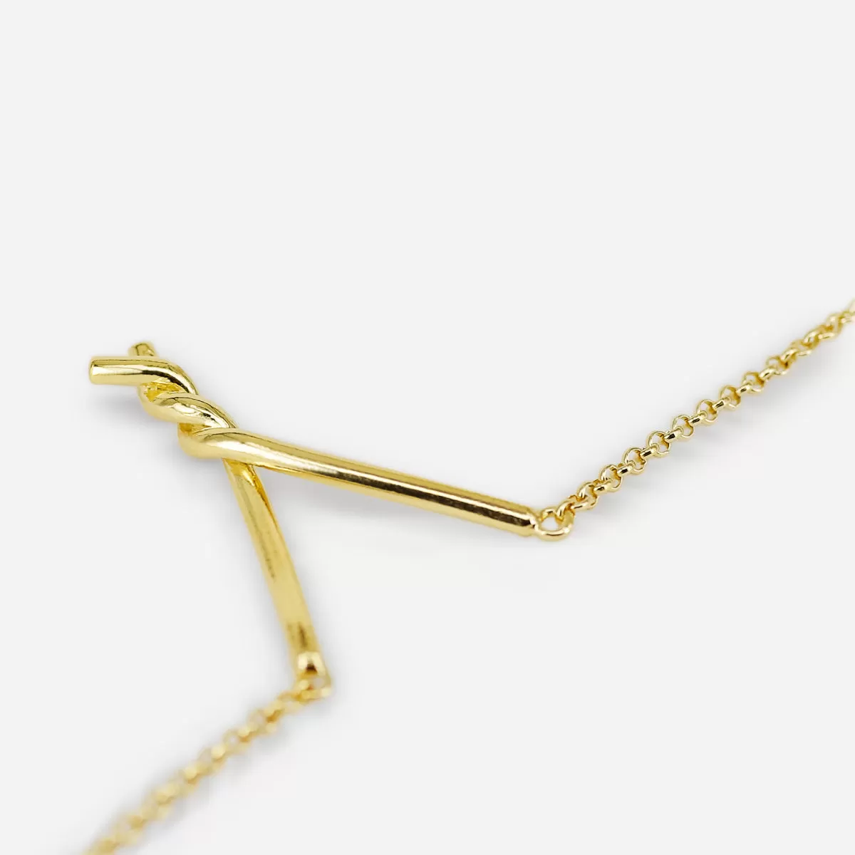 Minimal Amarres Pendant Necklace