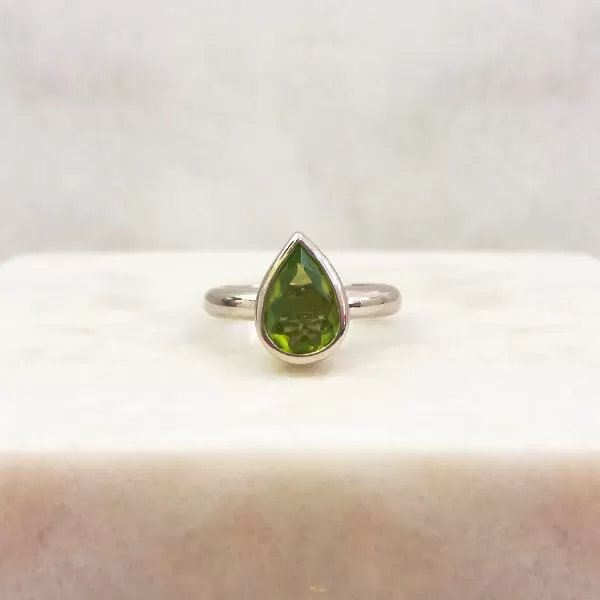 Peridot Maxi Ring