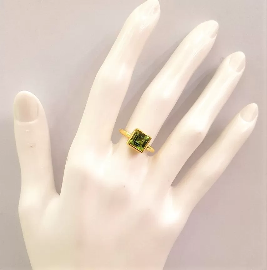 Peridot Maxi Ring